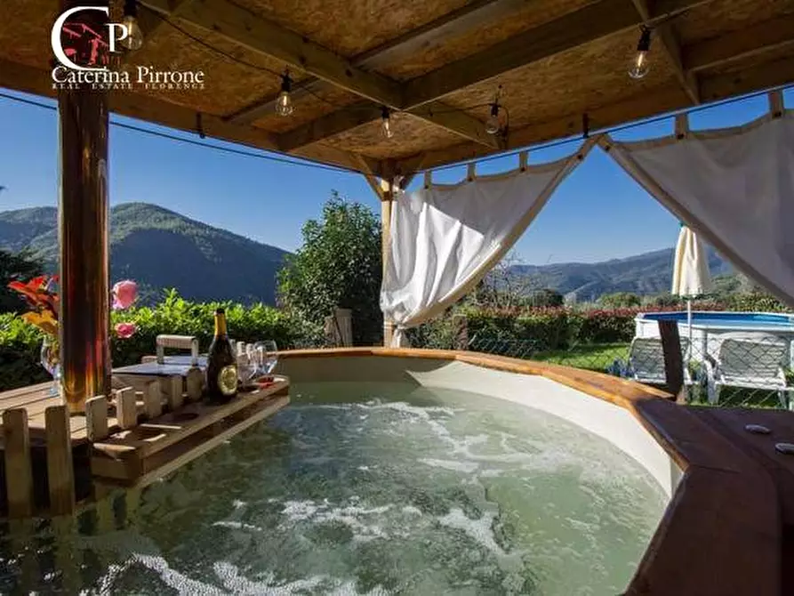 Immagine 7 di Villa in vendita  in frazione Vicorati snc a Dicomano