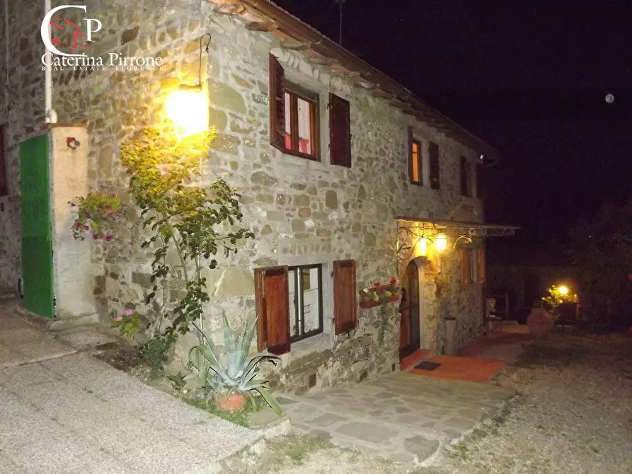 Immagine 3 di Villa in vendita  in frazione Vicorati snc a Dicomano