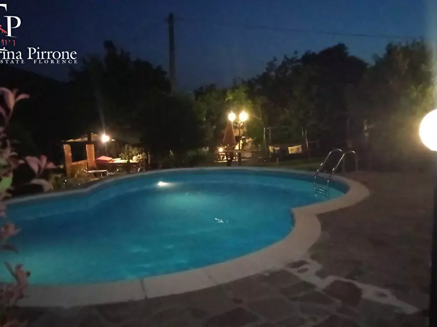 Immagine 9 di Villa in vendita  in frazione Vicorati snc a Dicomano