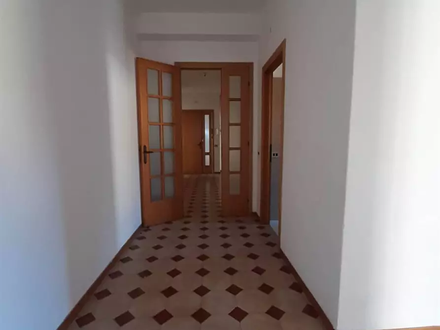 Immagine 8 di Appartamento in vendita  in Via Arno 12 a Cecina