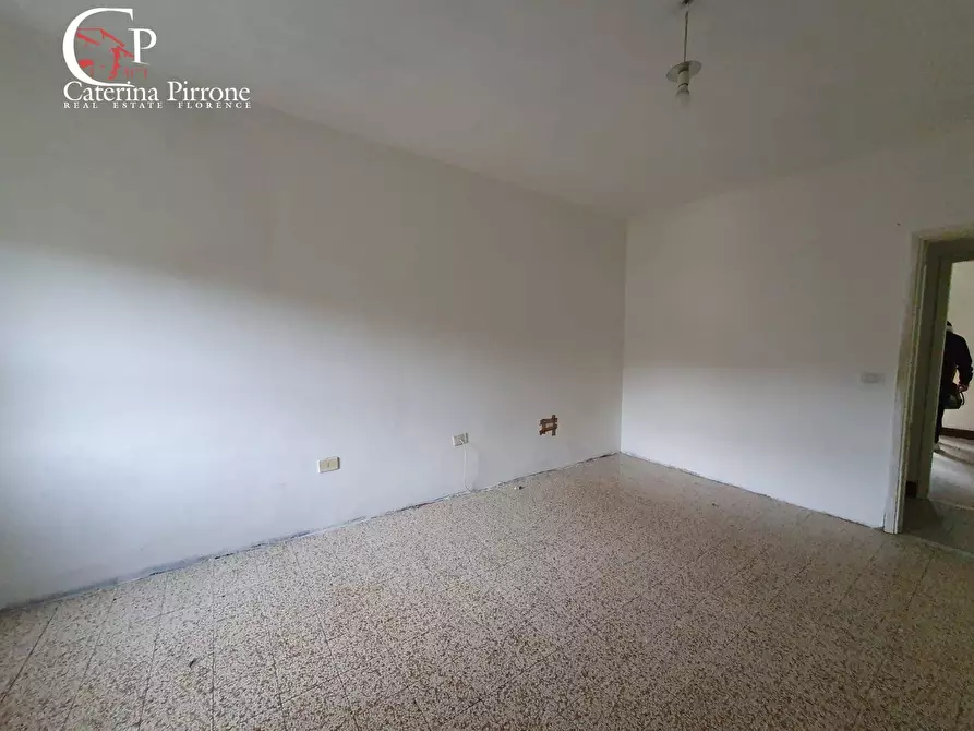 Immagine 3 di Appartamento in vendita  in PIAZZA CAVALCANTI 1 a Londa