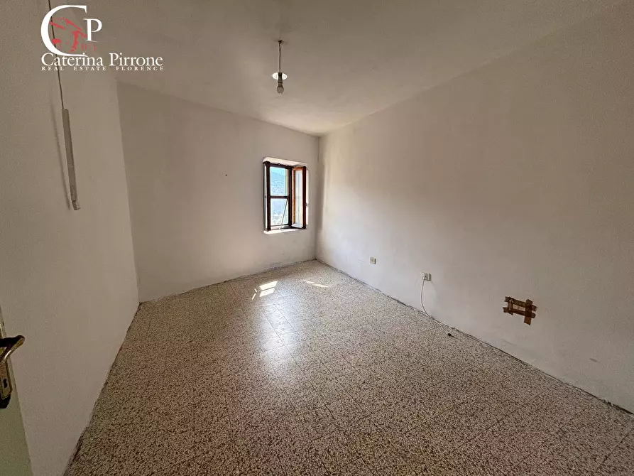 Immagine 13 di Appartamento in vendita  in PIAZZA CAVALCANTI 1 a Londa