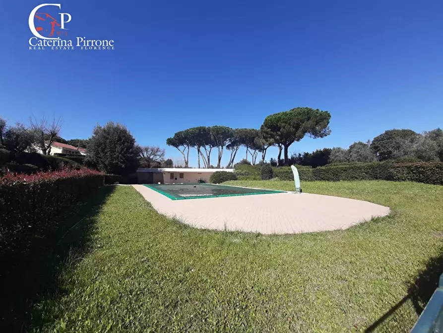 Immagine 1 di Casa indipendente in vendita  in via Metauro 10 a Cecina