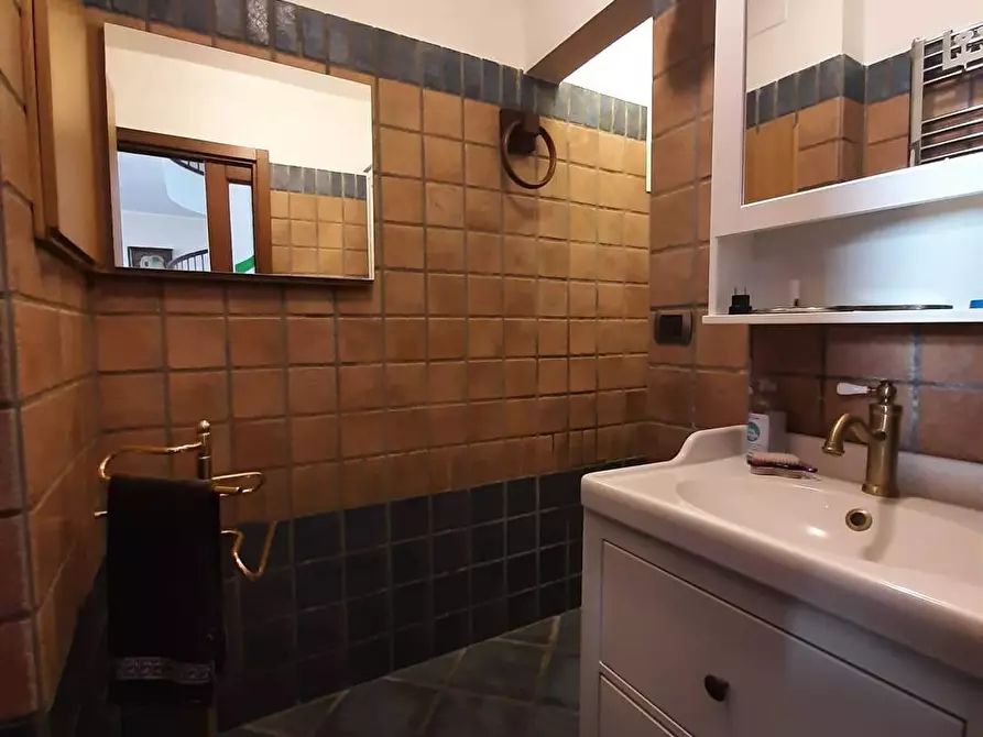 Immagine 34 di Casa indipendente in vendita  in via Metauro 10 a Cecina