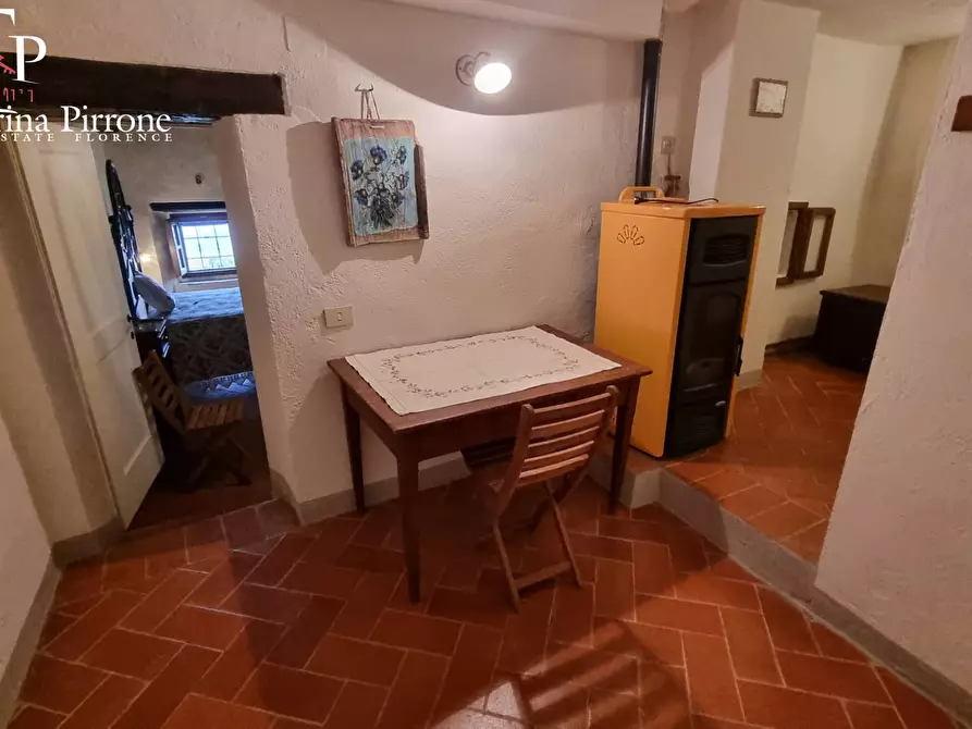 Immagine 14 di Appartamento in vendita  in via 4 Novembre 32 a Bucine