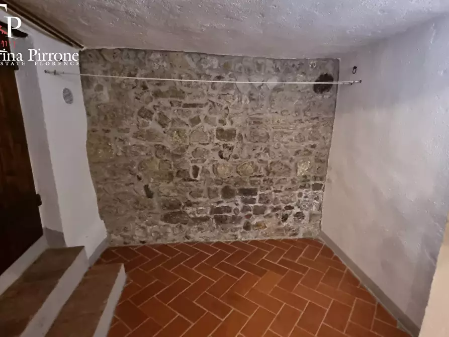 Immagine 16 di Appartamento in vendita  in via 4 Novembre 32 a Bucine