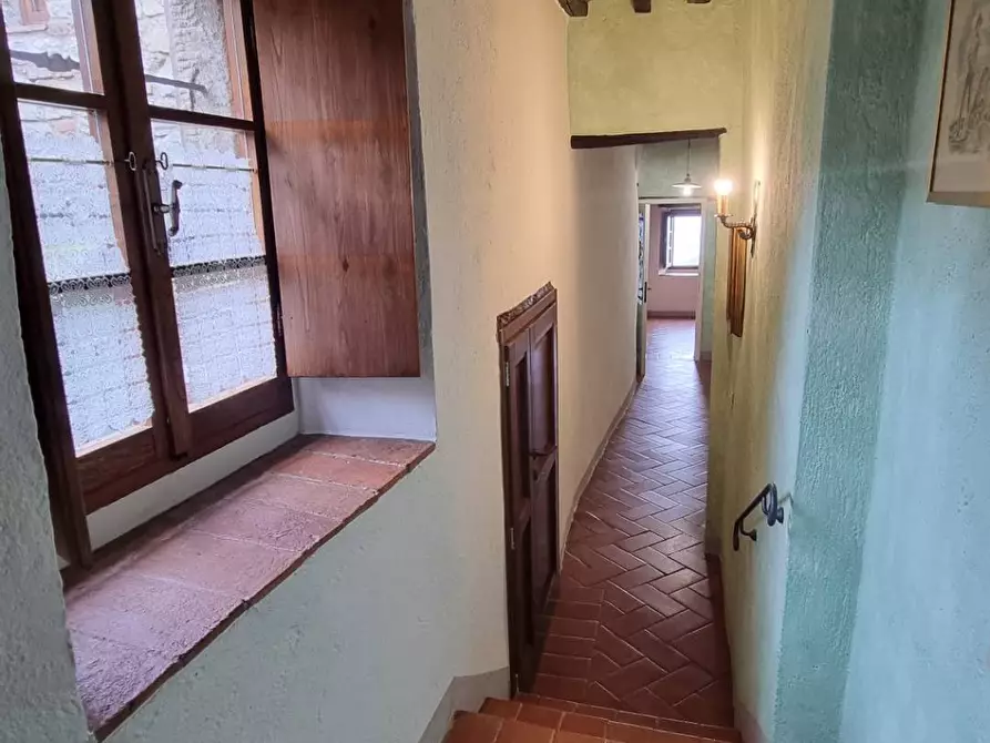 Immagine 29 di Appartamento in vendita  in via 4 Novembre 32 a Bucine