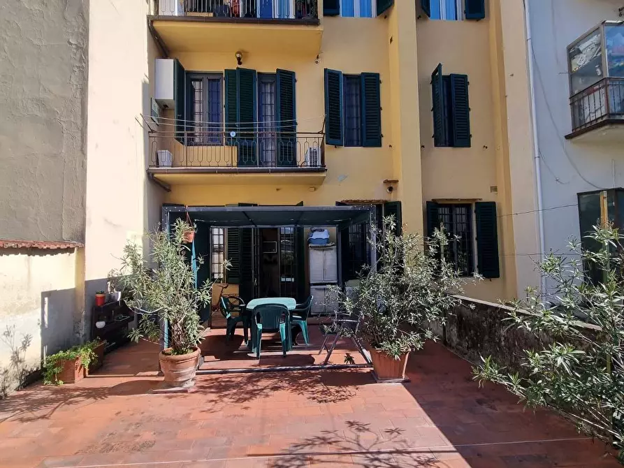 Immagine 2 di Appartamento in vendita  in via della Cernaia 40 a Firenze