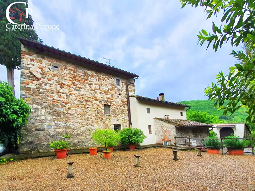 Immagine 9 di Rustico / casale in vendita  in via di Valle a Pontassieve