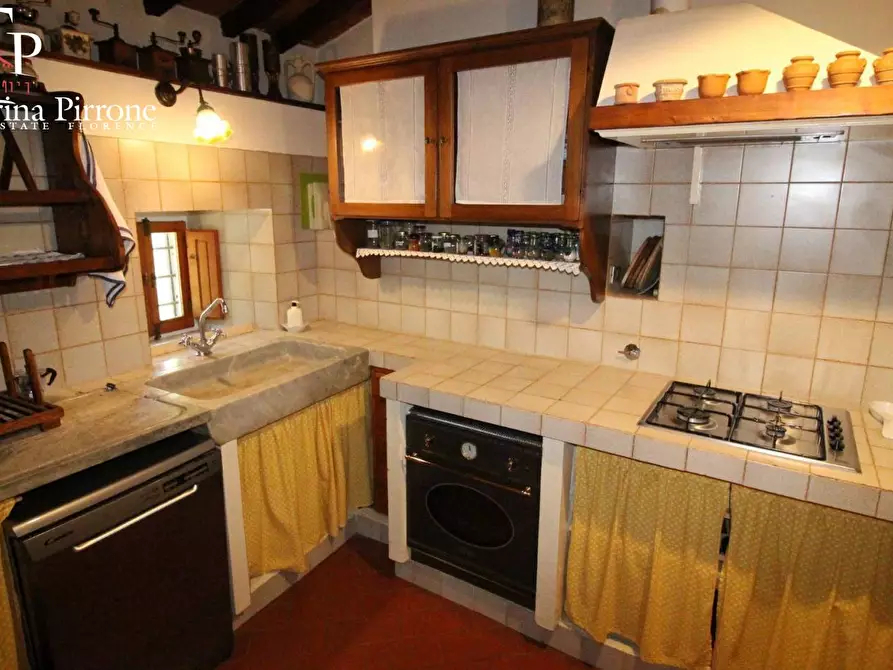 Immagine 37 di Rustico / casale in vendita  in via di Valle a Pontassieve