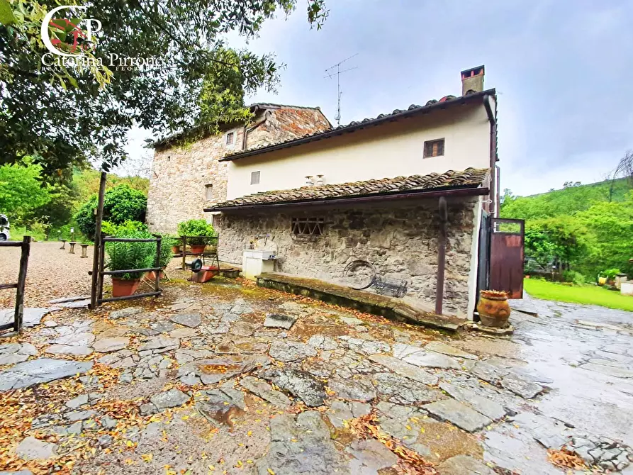 Immagine 3 di Rustico / casale in vendita  in via di Valle a Pontassieve