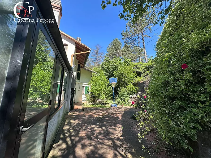 Immagine 7 di Villa in vendita  in via delle Palaie 10 a Sesto Fiorentino