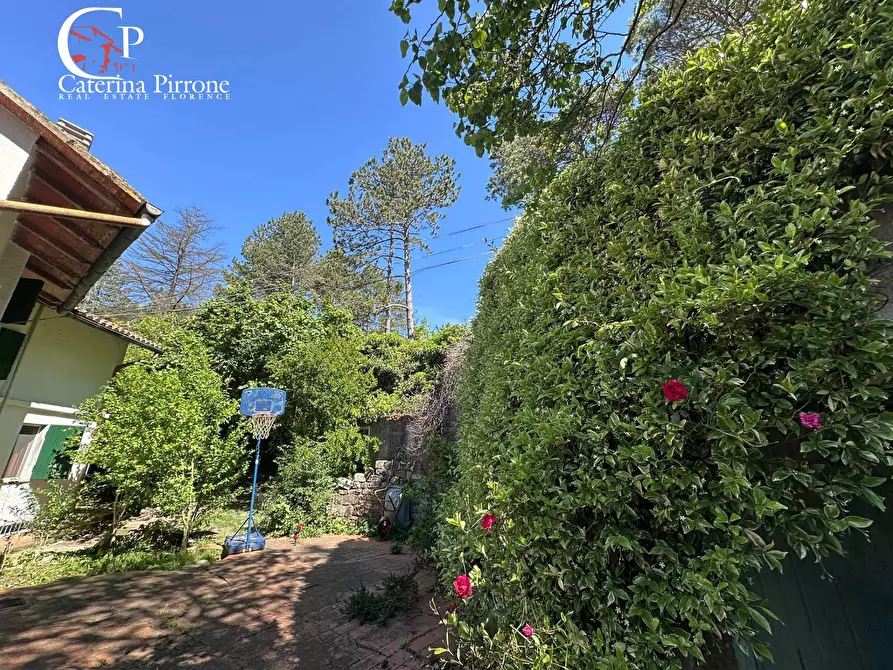Immagine 11 di Villa in vendita  in via delle Palaie 10 a Sesto Fiorentino