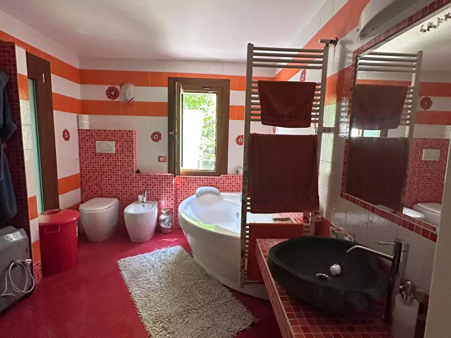 Immagine 37 di Villa in vendita  in via delle Palaie 10 a Sesto Fiorentino