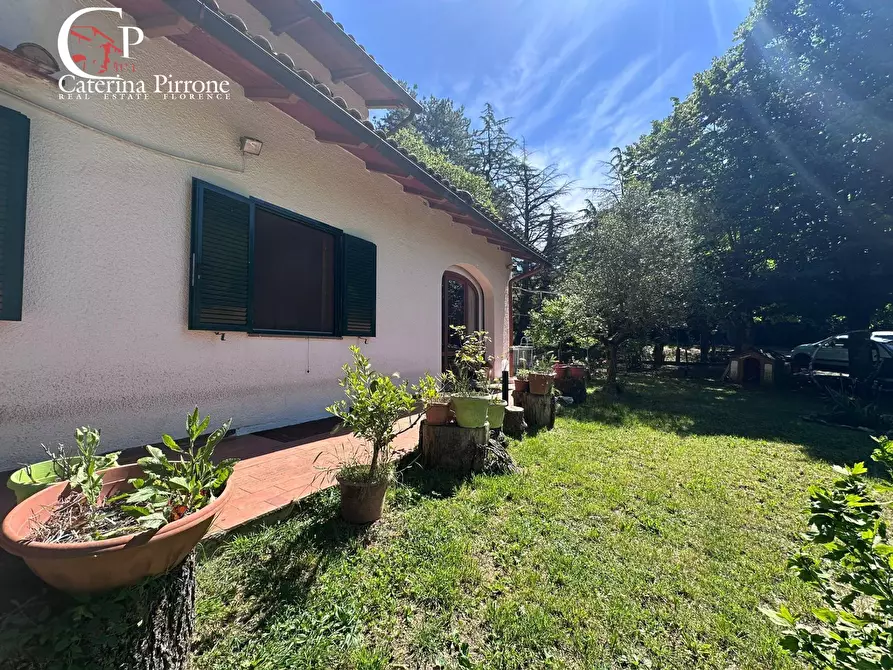 Immagine 10 di Villa in vendita  in via delle Palaie 10 a Sesto Fiorentino