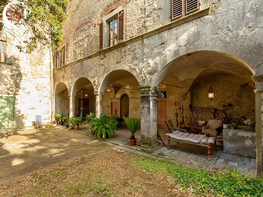 Immagine 5 di Villa in vendita  in via di Bisticci 1 a Rignano Sull'arno