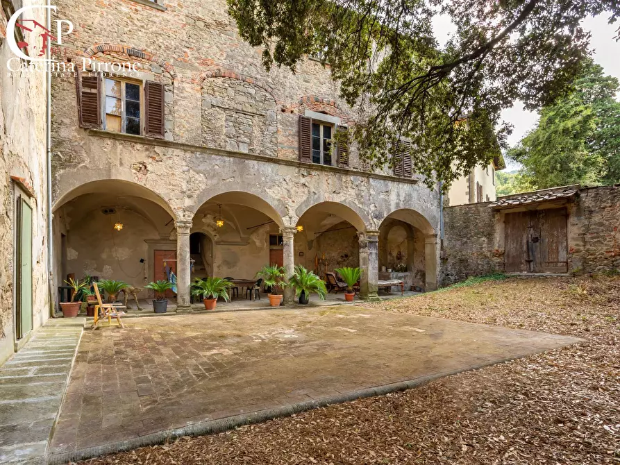 Immagine 13 di Villa in vendita  in via di Bisticci 1 a Rignano Sull'arno