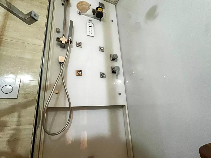 Immagine 13 di Appartamento in vendita  in Giampaolo Orsini 10 a Firenze