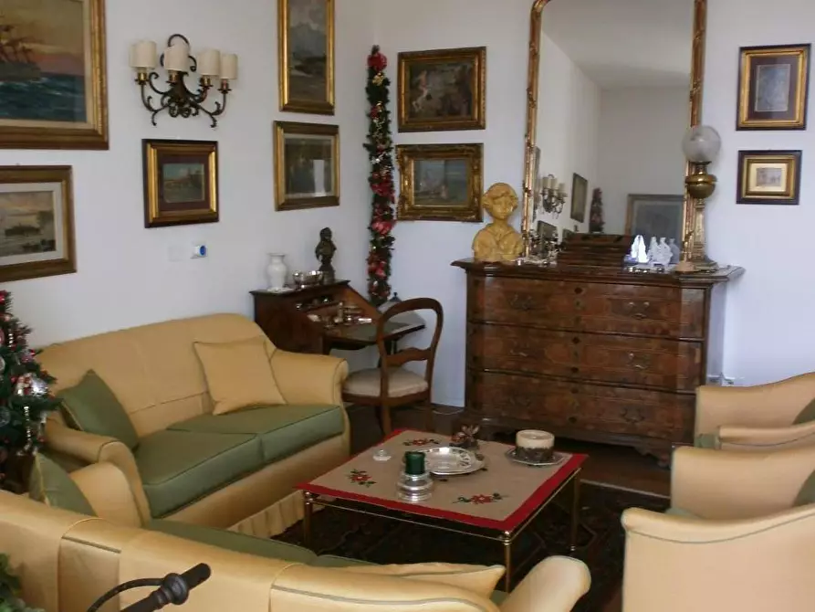 Immagine 31 di Appartamento in vendita  in via di Capornia 18 a Firenze