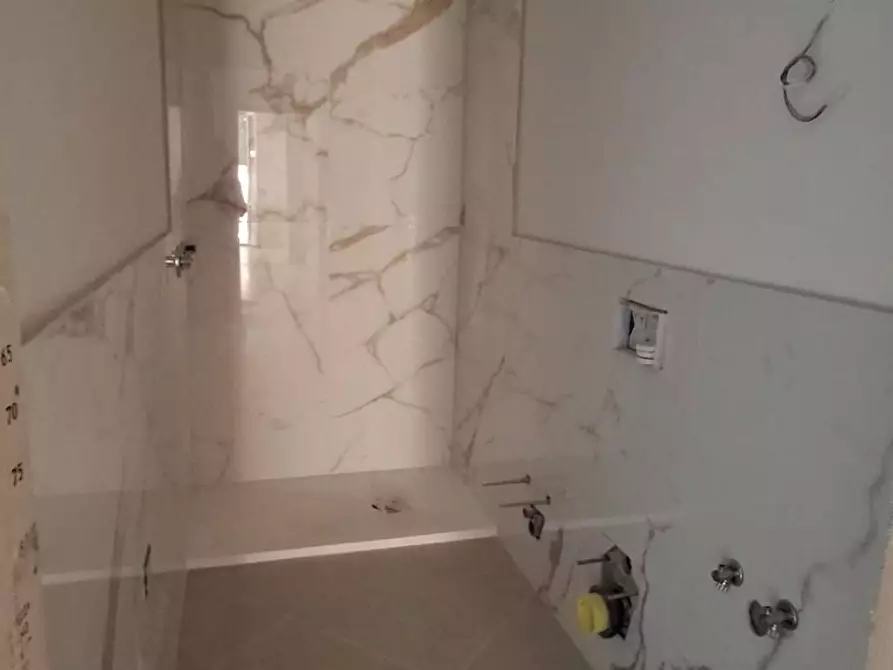 Immagine 16 di Appartamento in vendita  in via Lungo Il Mugnone 36 a Firenze