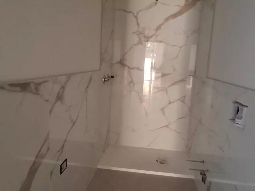 Immagine 19 di Appartamento in vendita  in via Lungo Il Mugnone 36 a Firenze