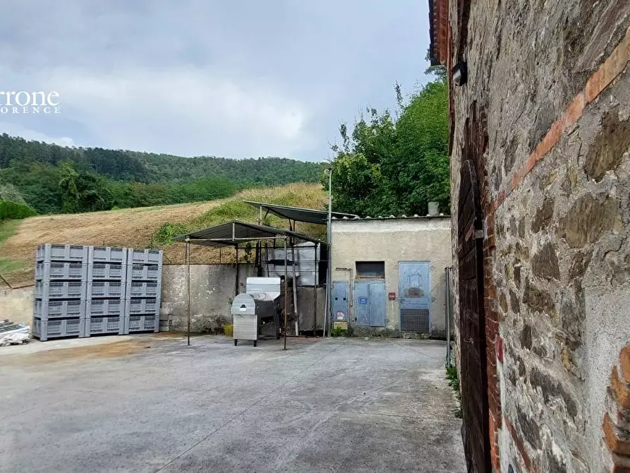 Immagine 8 di Rustico / casale in vendita  in frazione Dicomano Campagna 10 a Dicomano