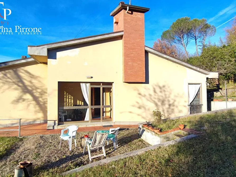 Immagine 1 di Villa in vendita  in via Pian di Grassina 144 a Bagno A Ripoli