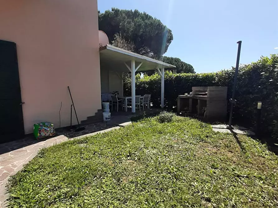 Immagine 5 di Appartamento in vendita  in viale Italia 100 a Rosignano Marittimo