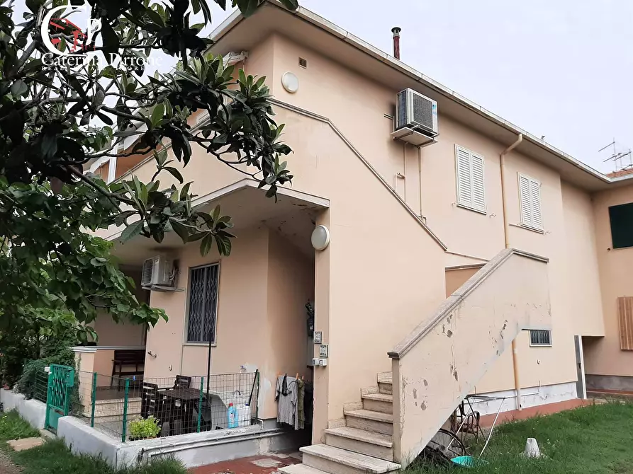 Immagine 2 di Appartamento in vendita  in via Carlo Ginori 40 a Cecina