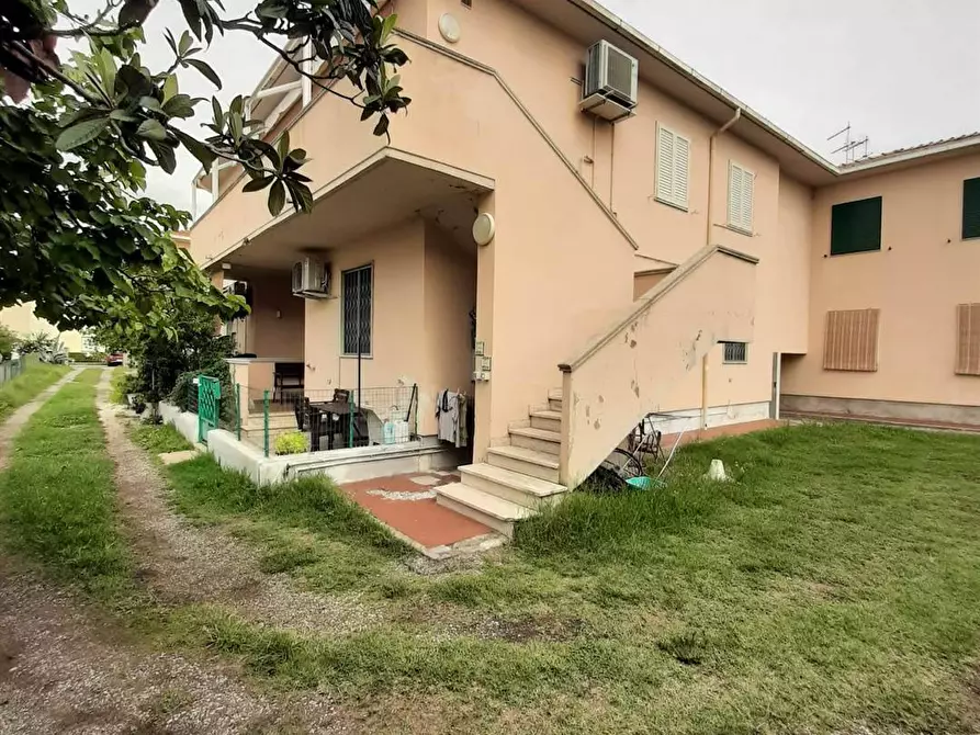 Immagine 1 di Appartamento in vendita  in via Carlo Ginori 40 a Cecina