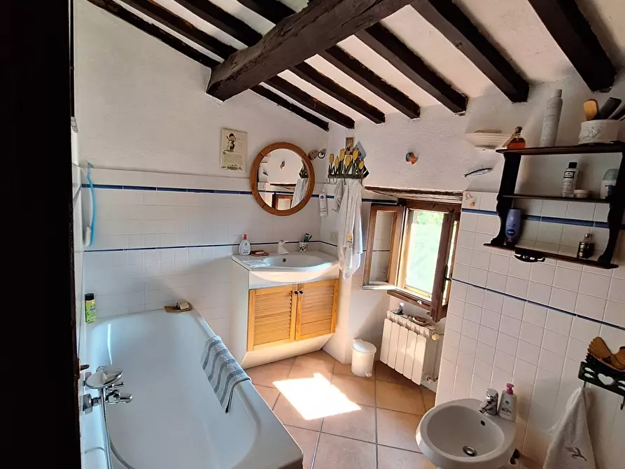 Immagine 24 di Rustico / casale in vendita  in via del Masso 2 a Londa