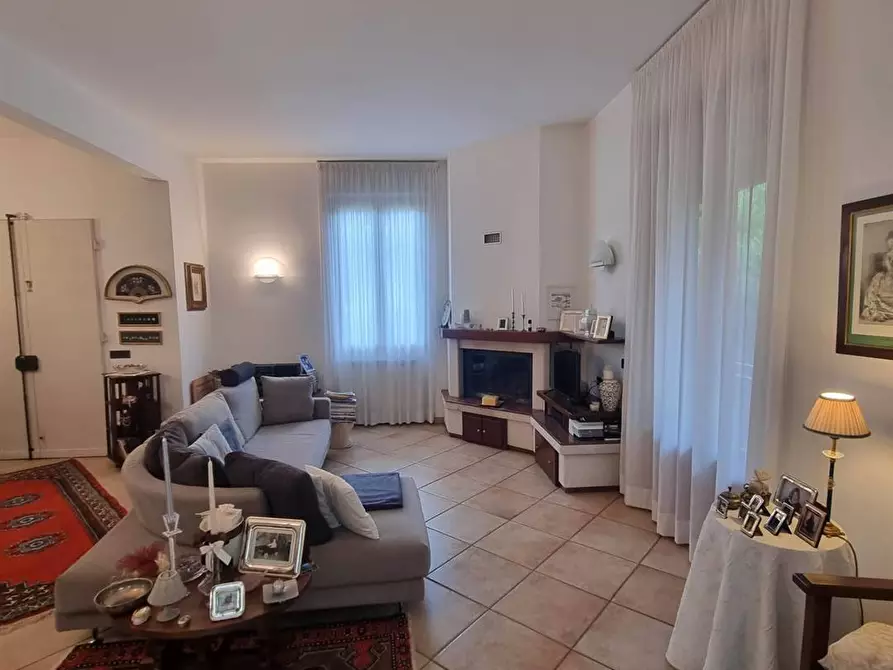 Immagine 23 di Villa in vendita  in via della Fornace 10 a Fiesole