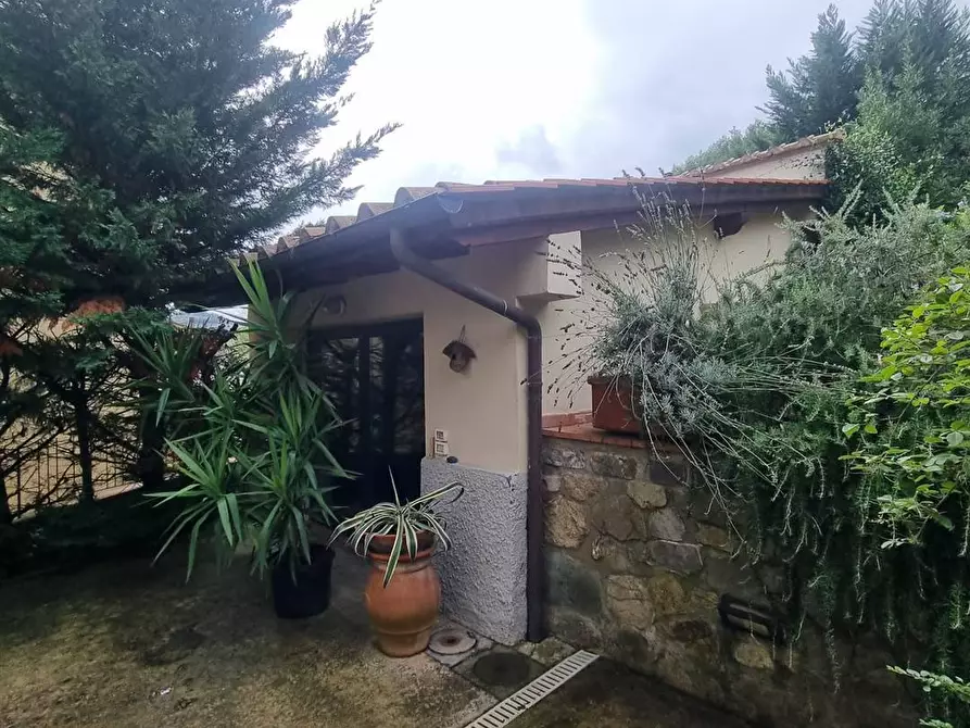 Immagine 7 di Villa in vendita  in via della Fornace 10 a Fiesole