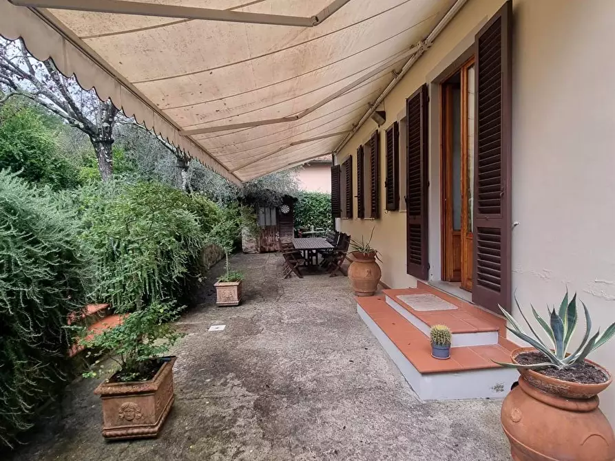Immagine 13 di Villa in vendita  in via della Fornace 10 a Fiesole