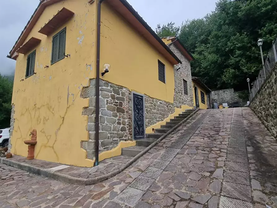 Immagine 5 di Villa in vendita  in via di Tassaia 20 a Borgo San Lorenzo