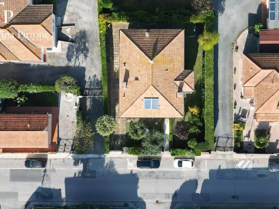 Immagine 7 di Villa in vendita  in via Carlo Ginori 10 a Cecina