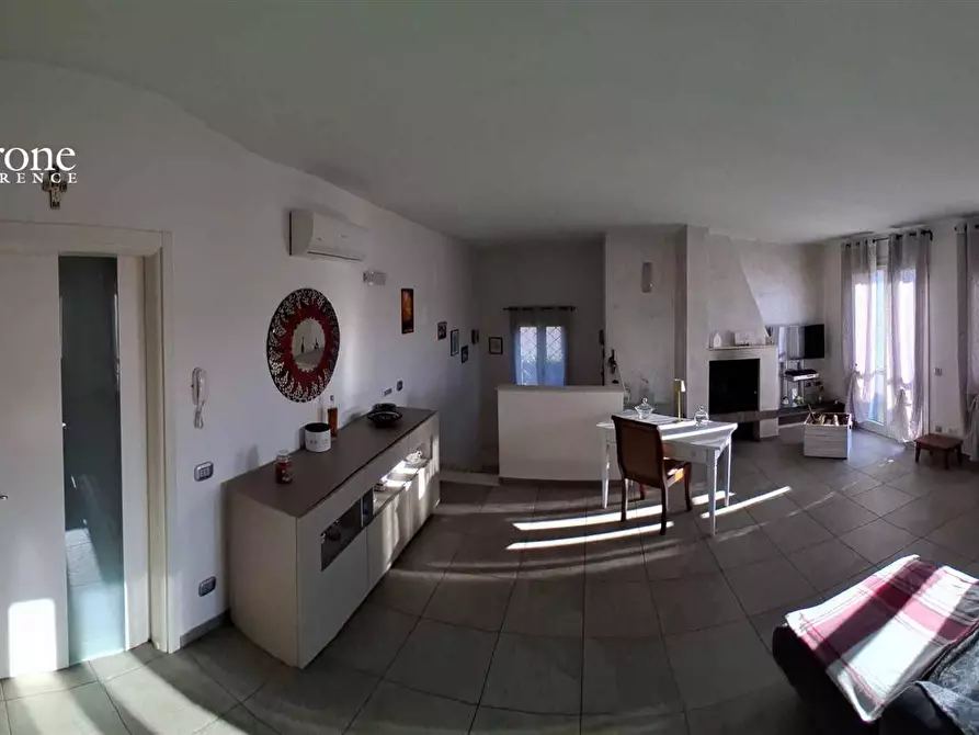 Immagine 46 di Villa in vendita  in via Carlo Ginori 10 a Cecina