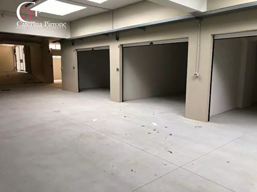 Immagine 2 di Box auto in vendita  in via Luigi Gordigiani 2 a Firenze