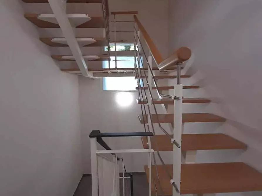 Immagine 21 di Appartamento in vendita  in Via Enrico Dandolo 10 a Cecina