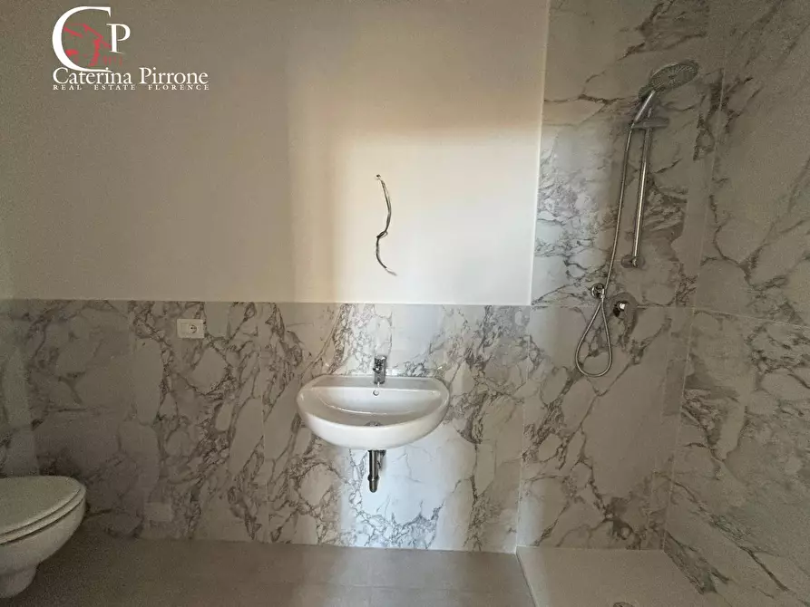 Immagine 17 di Appartamento in vendita  in via del Lasca 15 a Firenze