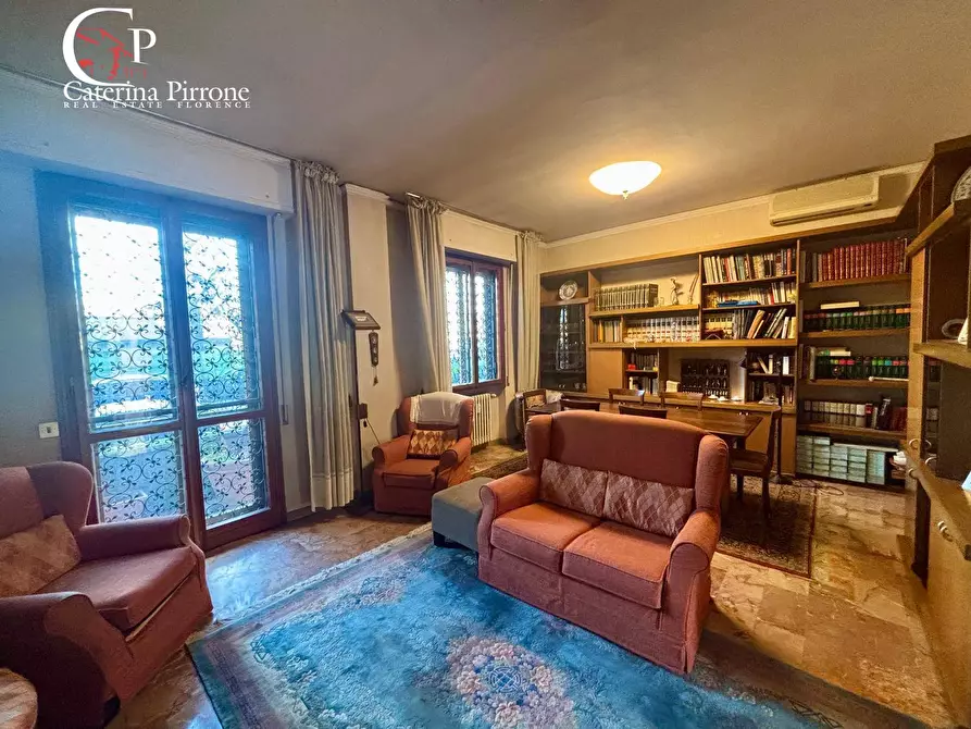 Immagine 2 di Appartamento in vendita  in Lungarno Francesco Ferrucci 35 a Firenze