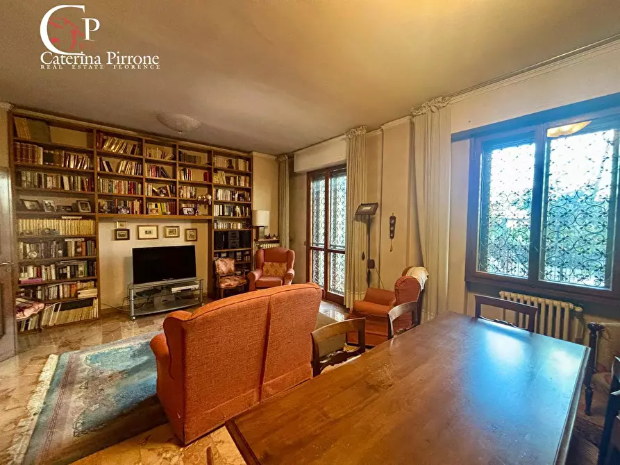 Immagine 3 di Appartamento in vendita  in Lungarno Francesco Ferrucci 35 a Firenze