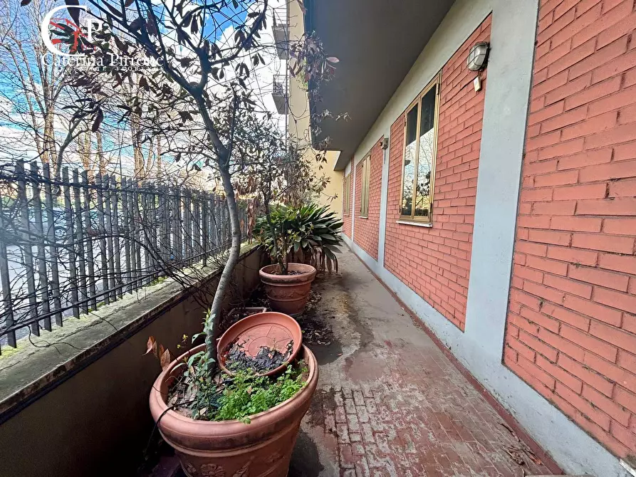 Immagine 6 di Appartamento in vendita  in Lungarno Francesco Ferrucci 35 a Firenze