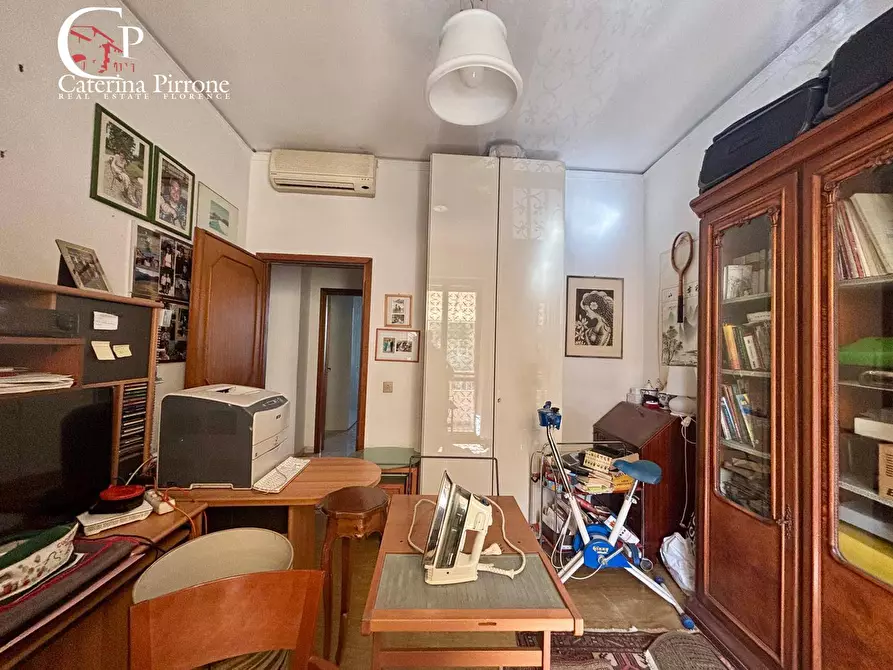 Immagine 17 di Appartamento in vendita  in Lungarno Francesco Ferrucci 35 a Firenze