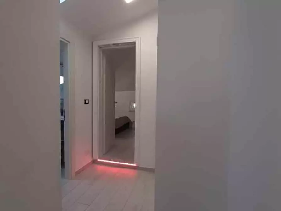 Immagine 10 di Attico in vendita  in Viale della Vittoria 10 a Cecina