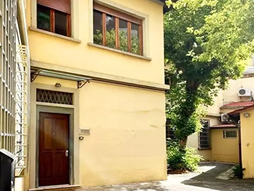 Immagine 1 di Ufficio in affitto  in via Maragliano 10 a Firenze