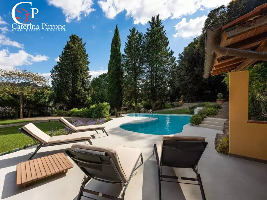Immagine 2 di Villa in vendita  in via della Rosa 10 a Fiesole