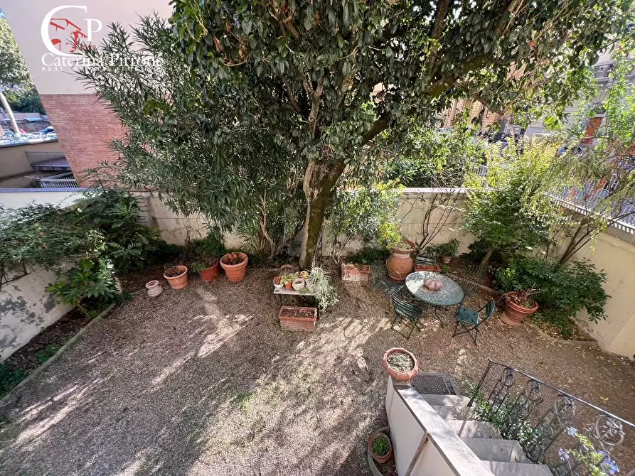 Immagine 11 di Appartamento in vendita  in via Orcagna 44 a Firenze