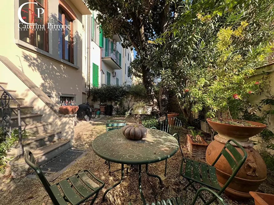 Immagine 12 di Appartamento in vendita  in via Orcagna 44 a Firenze