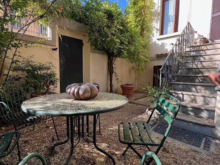 Immagine 15 di Appartamento in vendita  in via Orcagna 44 a Firenze